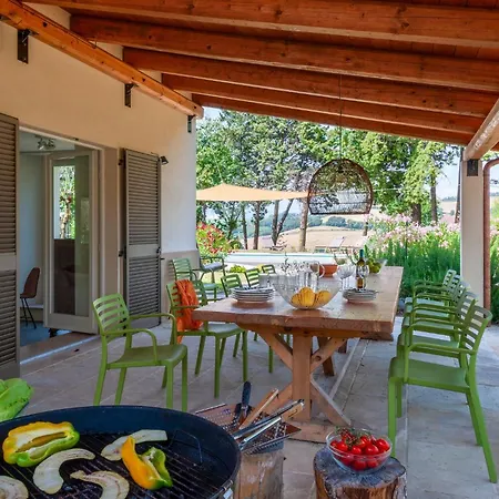 Vakantiehuis Ferienhaus In Mit Privatem Pool Pergola